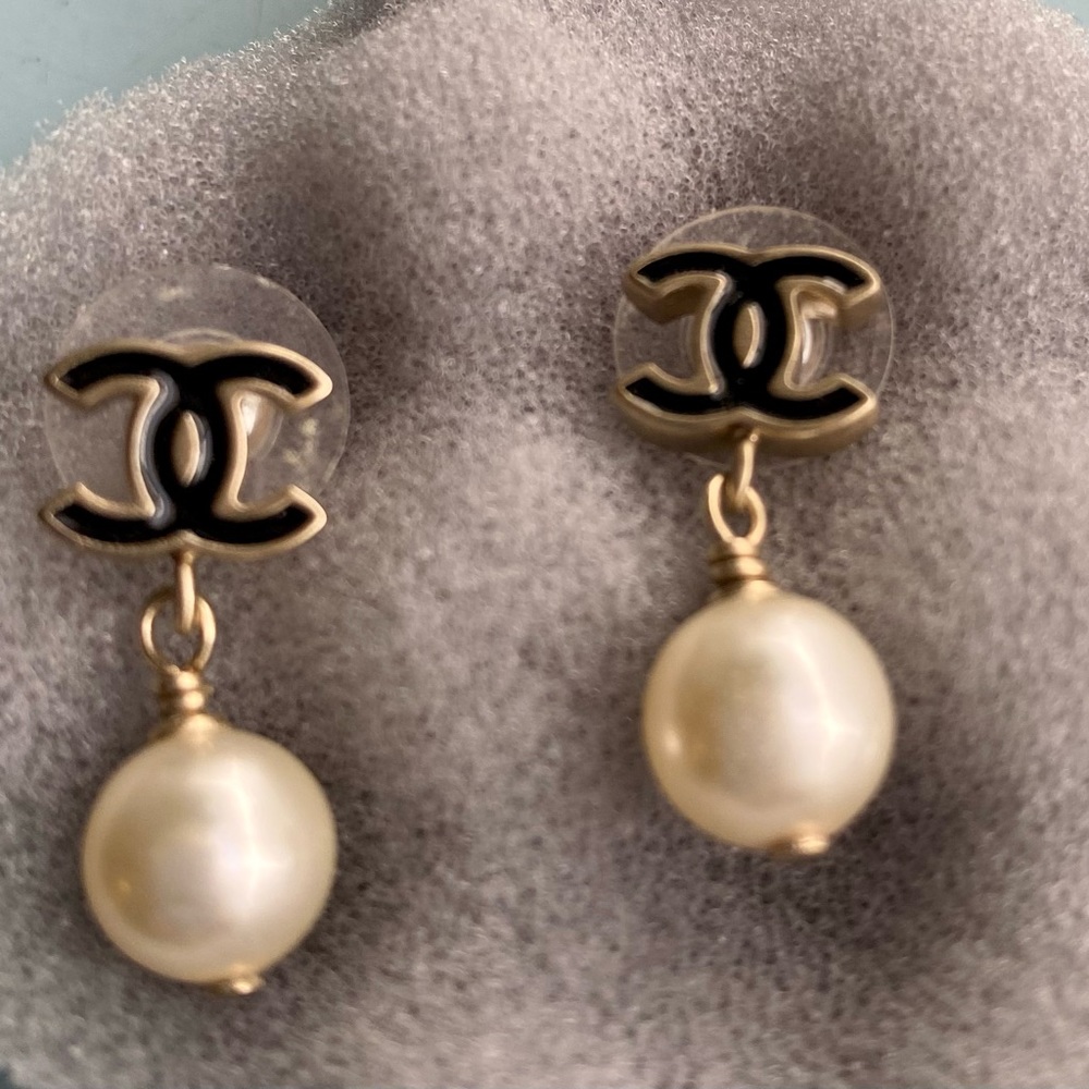 Chanel earrings Mother’s Day!